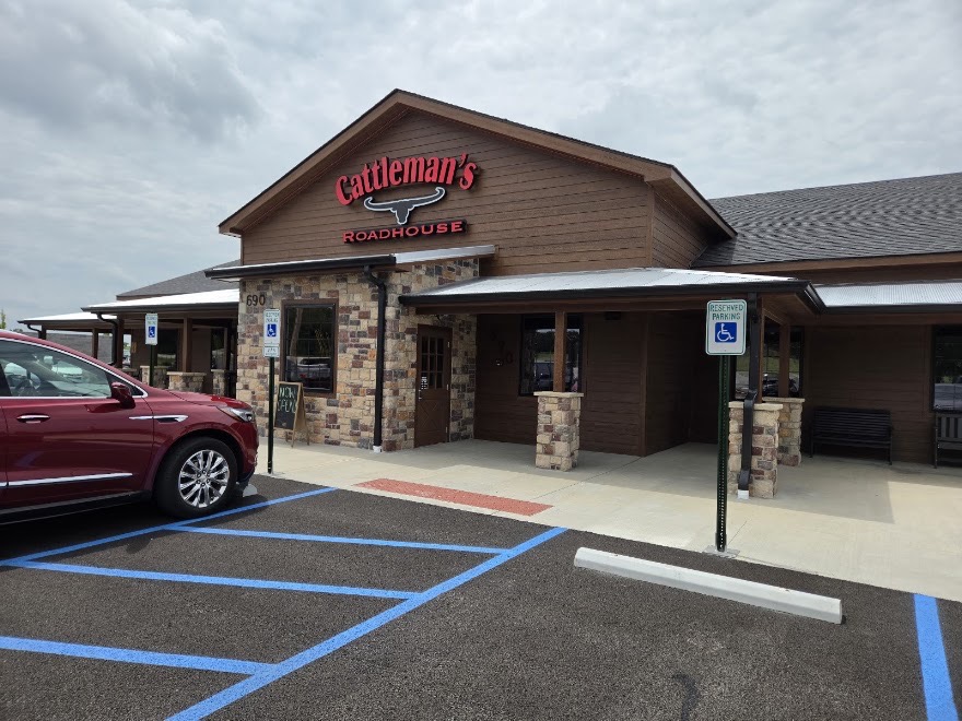 Cattleman's Roadhouse Nicholasville storefront